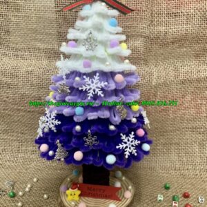Cây thông noel màu tím