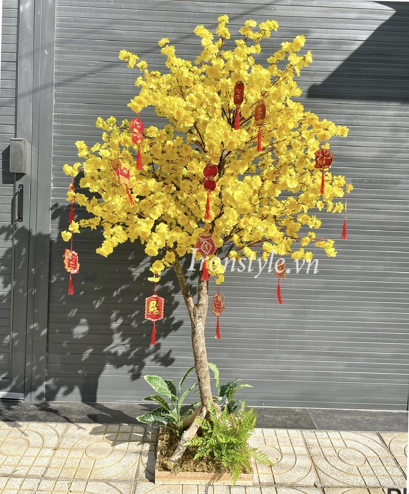 cc3a2y20mai20gie1baa3201 Cây mai giả trang trí Tết đẹp giống thật tại TPHCM