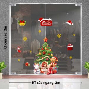 CÂY THÔNG XANH VÀ NHỮNG BÚP BÊ NHỎ TRANG TRÍ NOEL 2025