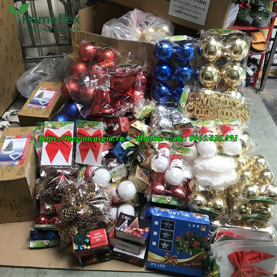 Phụ kiện trang trí cây thông noel giả